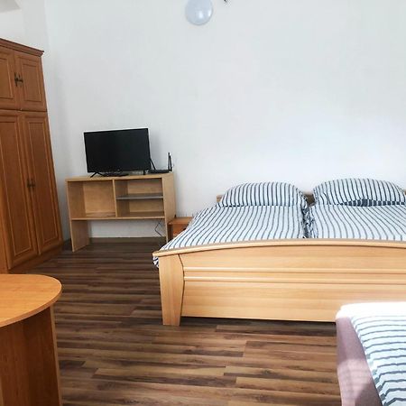Levne Ubytovani Ústí nad Labem Buitenkant foto